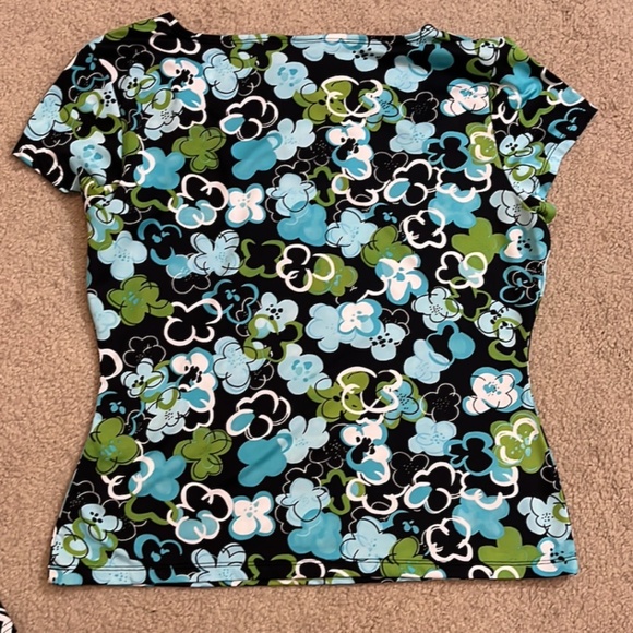 EUC Stretchy floralshort sleeve top from INC International Concepts, size MP - Picture 5 of 7